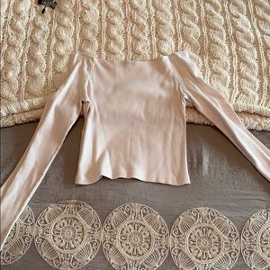 Off the shoulder brandy melville crop top